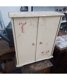 ARMOIRE DE POUPEE 