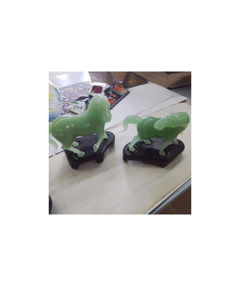 PAIRE DE STATUETTES CHEVAUX 