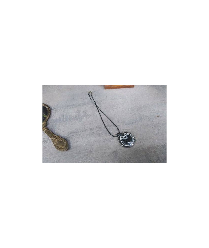 COLLIER 