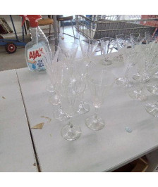 LOT 27 VERRE CRISTAL