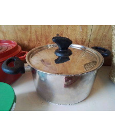 MAMITTE EN INOX AVEC COUVERCLE 