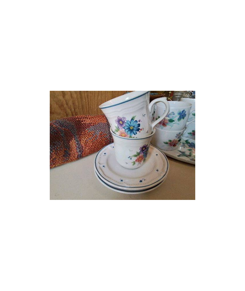 TASSE AVEC SOUCOUPE 
