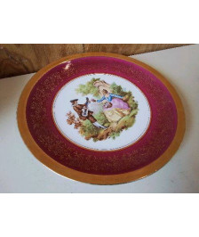 PLAT EN PORCELAINE