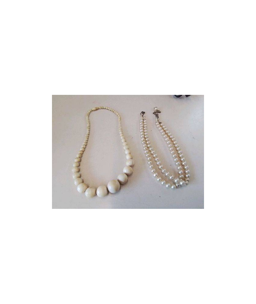 COLLIER 