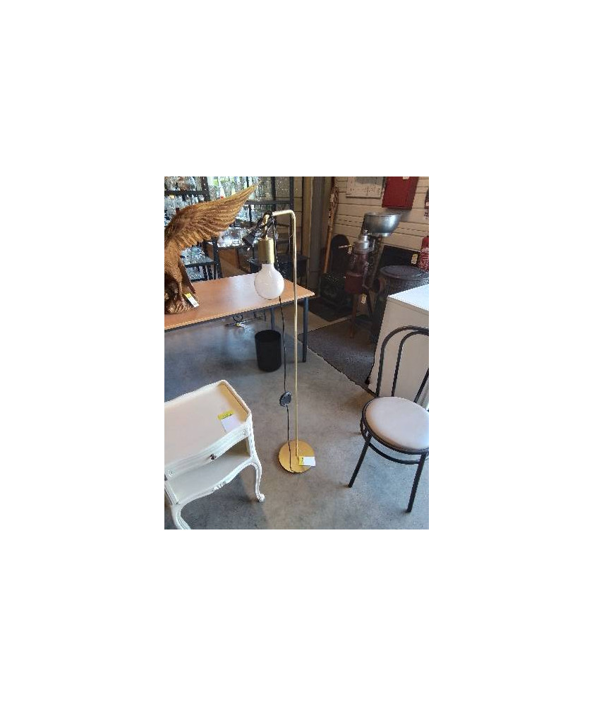 LAMPADAIRE MÉTAL DORÉ 