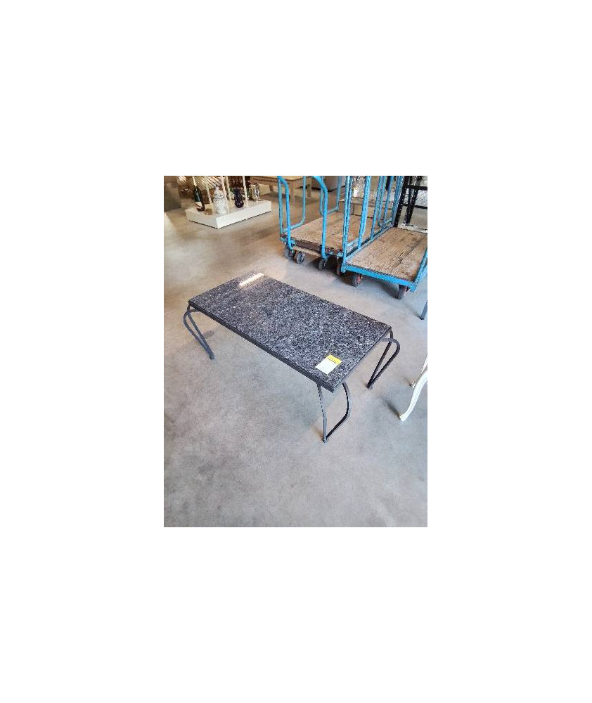 TABLE BASSE RECTANGULAIRE PIÈTEMENT FER FORGÉ NOIR PLATEAU MARBRE ANNÉES 50 TABLE BASSE RECTANGULAIRE PIÈTEMENT FER FORGÉ NOIR PLATEAU MARBRE ANNÉES 50