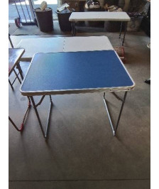 TABLE DE CAMPING PLIANTE PIÈTEMENT MÉTAL GRIS PLATEAU BLEU CA0