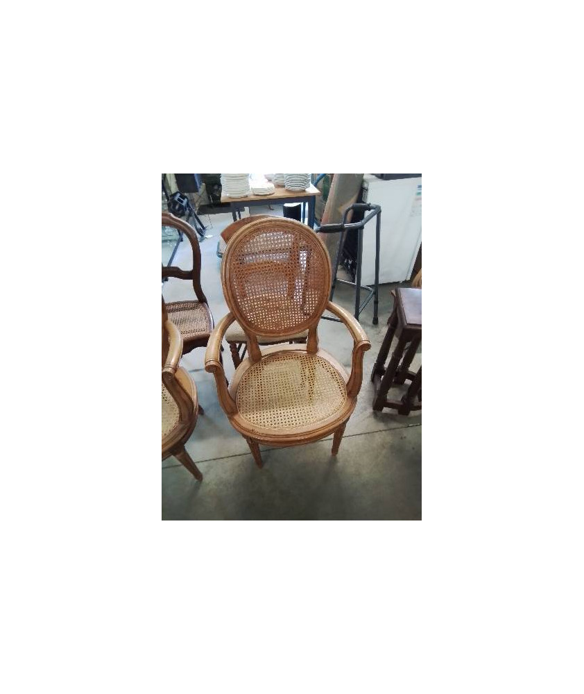 FAUTEUIL MÉDAILLON BOIS CLAIR ASSISE ET DOSSIER CANNÉ STYLE LOUIS XVI