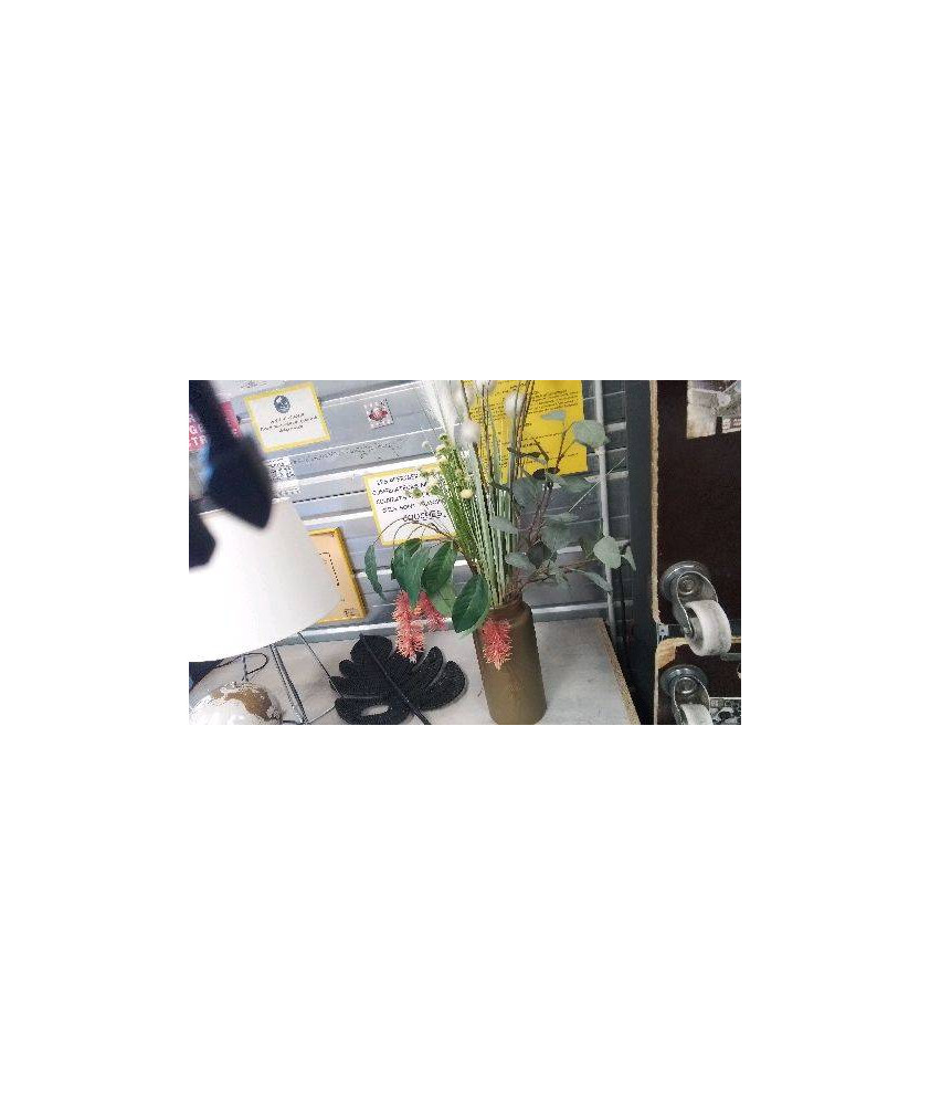VASE + FLEURS SYNTHÉTIQUE 