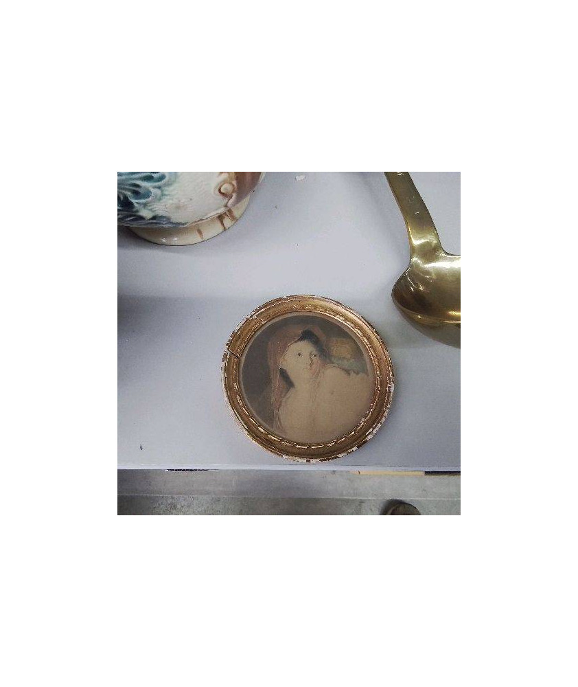 PETIT CADRE ROND EN BOIS DORÉ