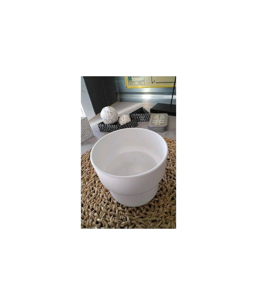 POT PLASTIQUE BLANC 