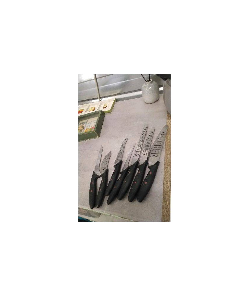 COUTEAU 