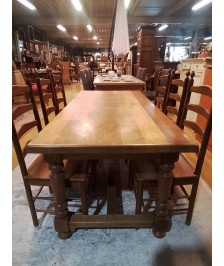 TABLE CHENE 