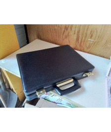 ATTACHÉ CASE 