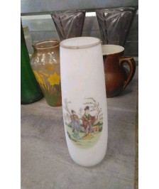 VASE OPALINE ASIATIQUE 