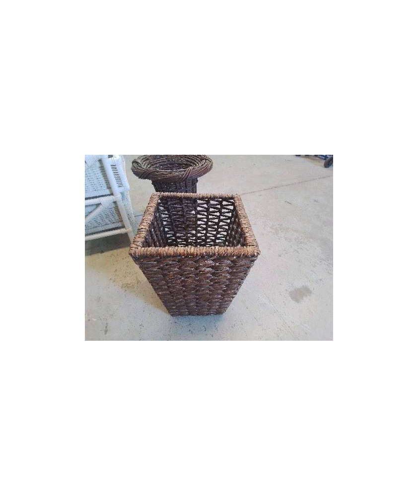 CACHE POT 