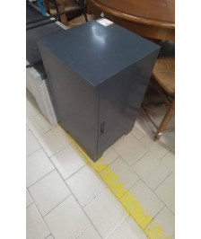 MEUBLE METAL GRIS BON ETAT