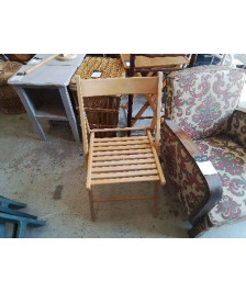 CHAISE PLIANTE EN BOIS