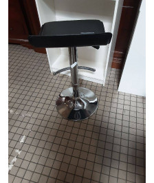 TABOURET REGLABE NOIR