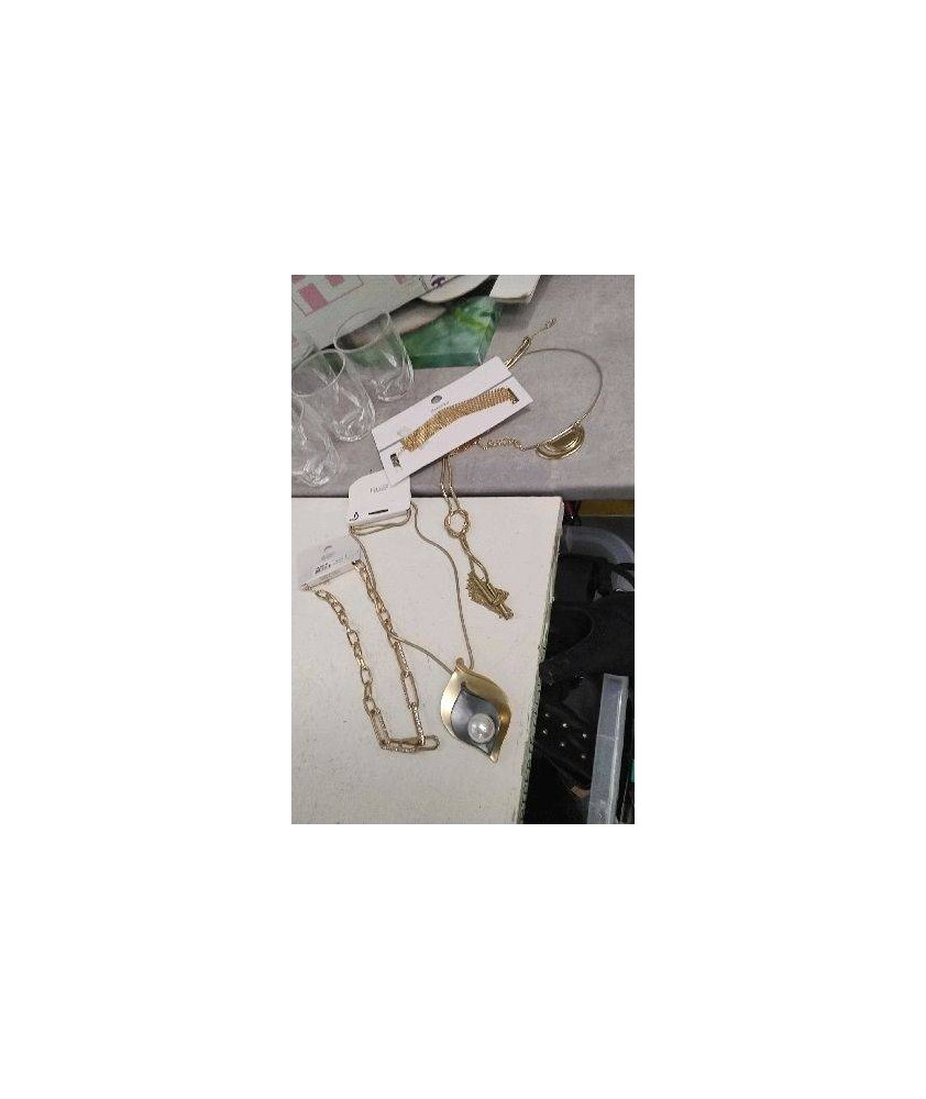 COLLIER DORE 