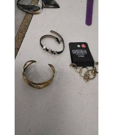 BRACELET 