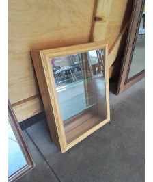 VITRINE MURALE  BOIS CLAIR 