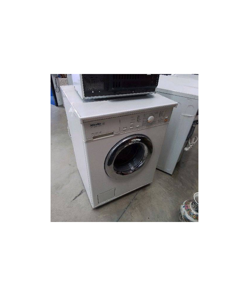 MACHINE A LAVER MIELE