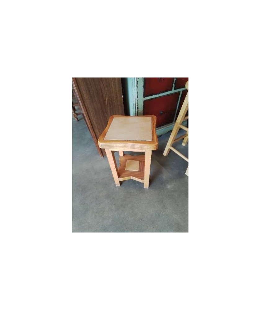 PORTE PLANTE BOIS CLAIR CARRELÉ 2 NIVEAUX 