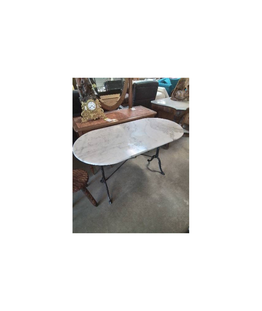 TABLE OVALE BISTROT PIÈTEMENT FONTE PLATEAU MARBRE BLANC EN L\'ÉTAT 