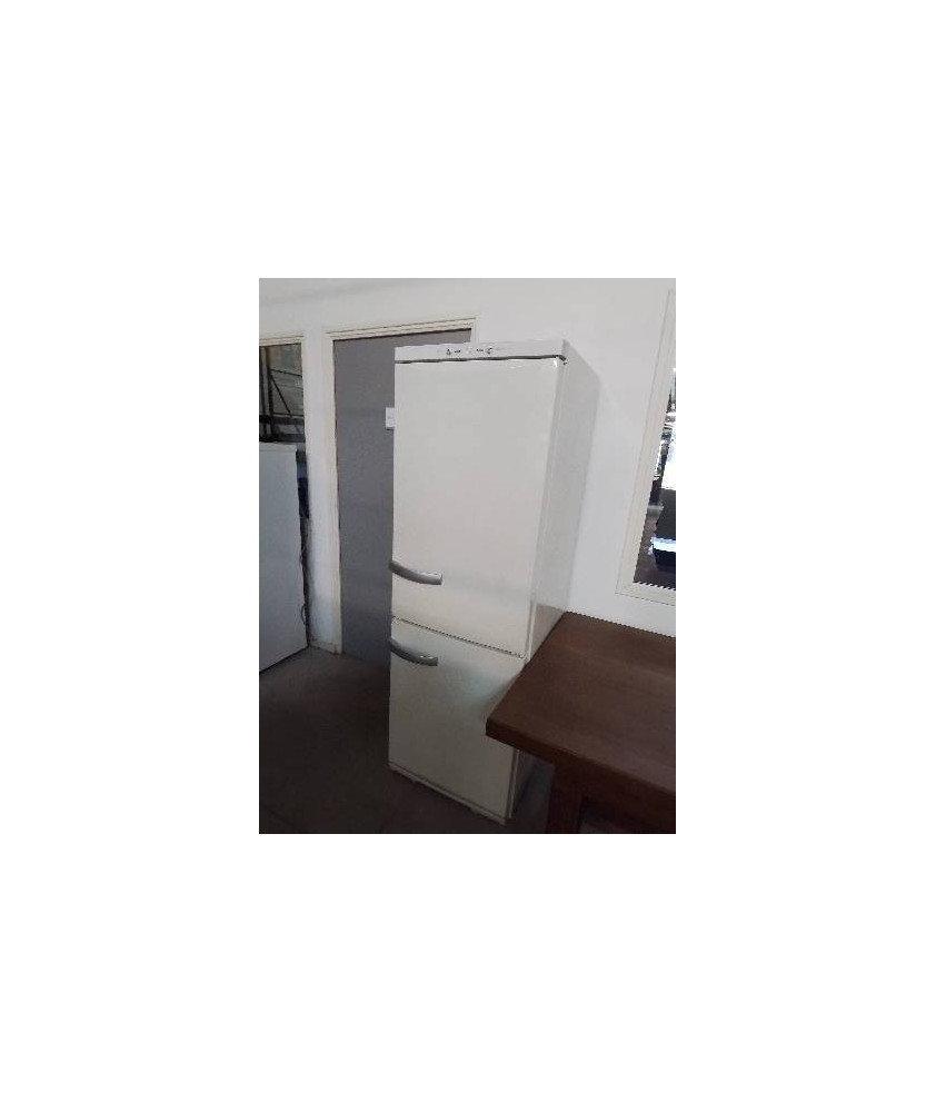 REFRIGERATEUR CONGÉLATEUR MIELE KFN8452SD 331L
