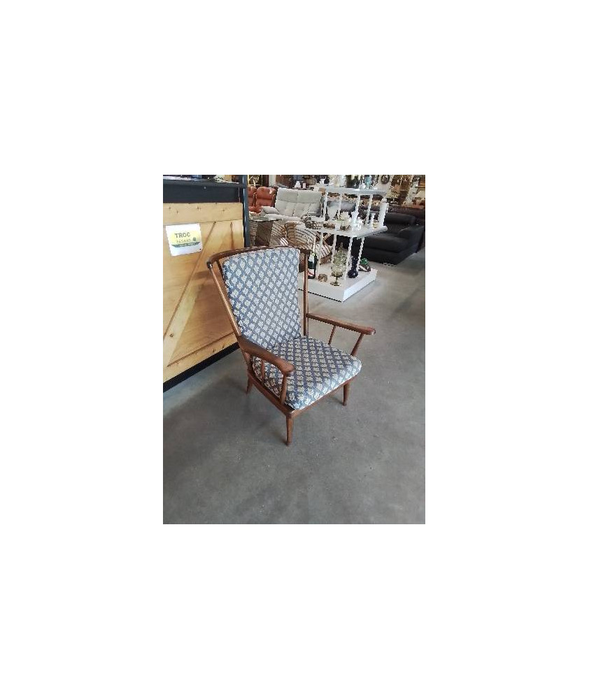 FAUTEUIL BOIS A BARREAUX COUSSINS BLEU ET BLANC BAUMANN MODÈLE ÉVENTAIL ANNÉES 50 FAUTEUIL BOIS A BARREAUX COUSSINS BLEU ET BLANC BAUMANN MODÈLE ÉVENTAIL ANNÉES 50