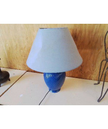 LAMPE A POSER