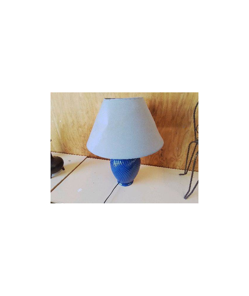 LAMPE A POSER