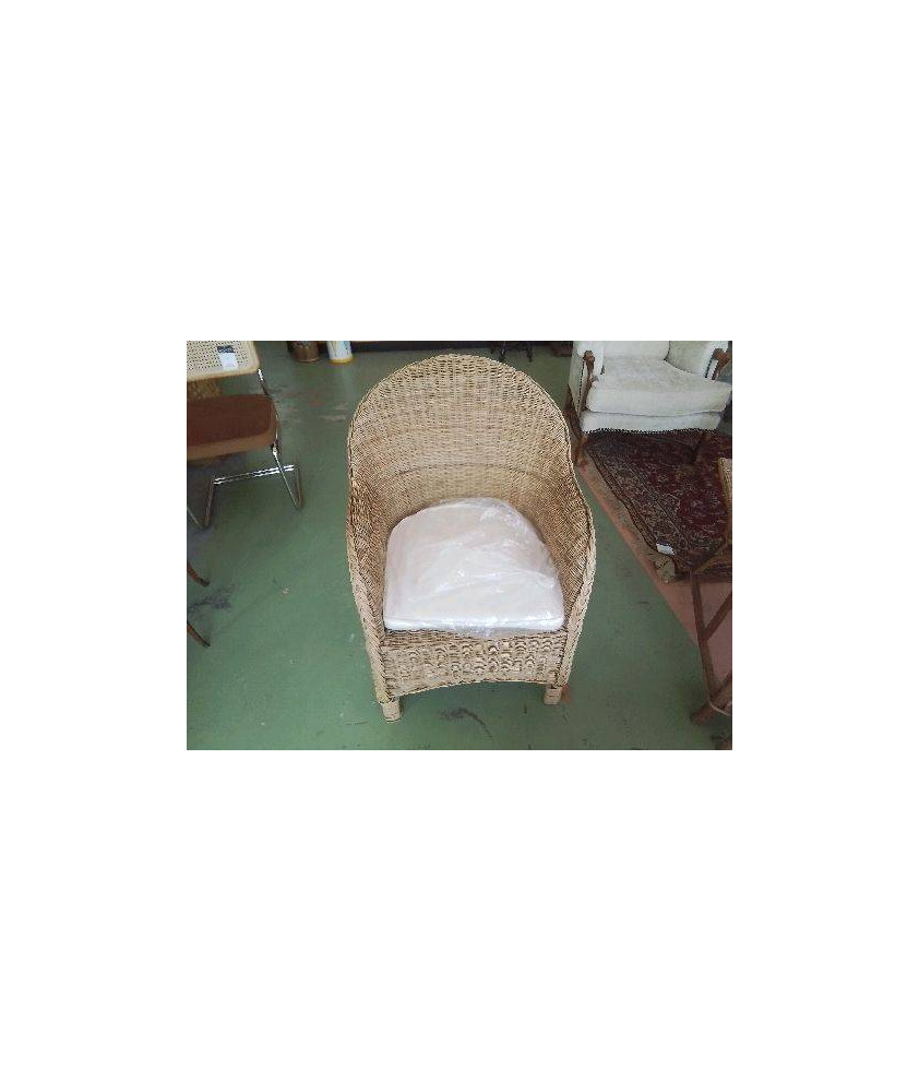 FAUTEUIL EN ROTIN