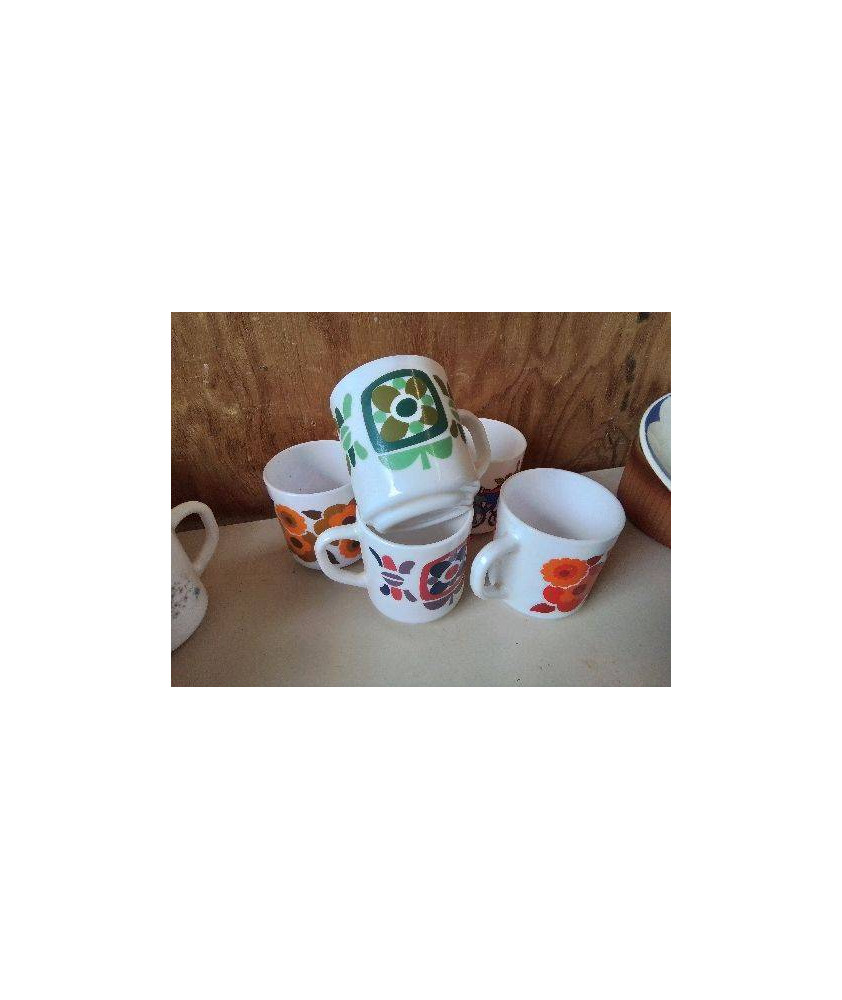 TASSE EN ARCOPAL 