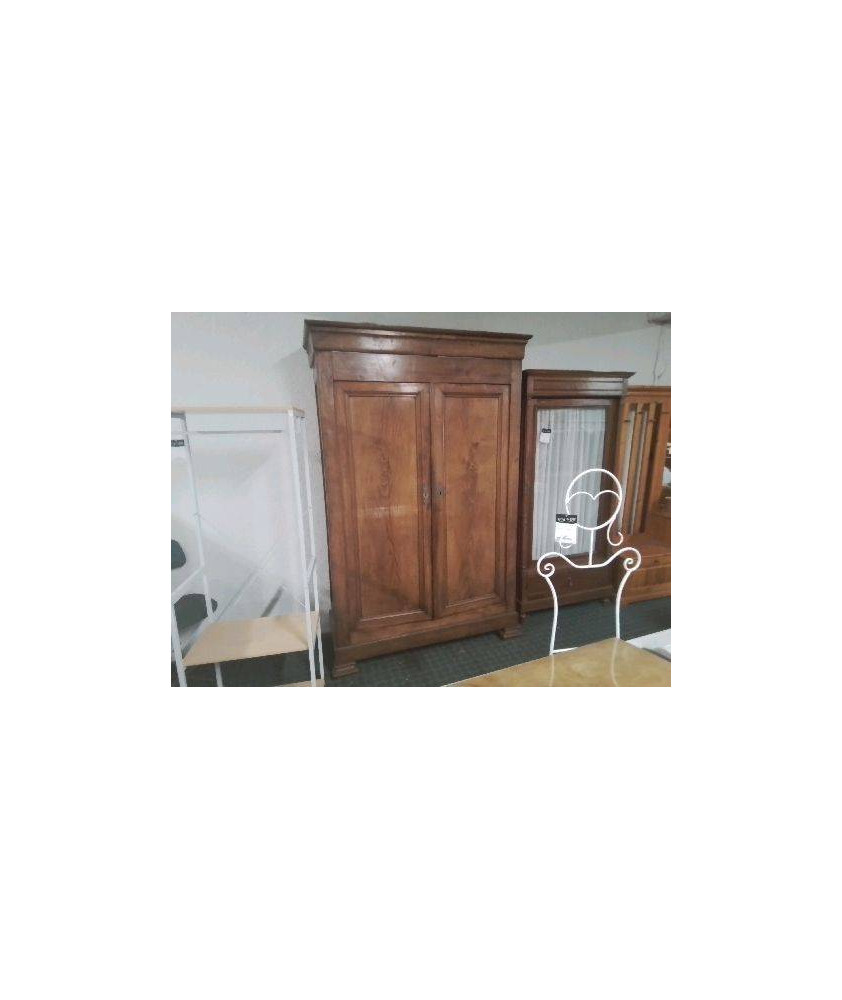 ARMOIRE EN NOYER STYLE LOUIS PHILIPPE 