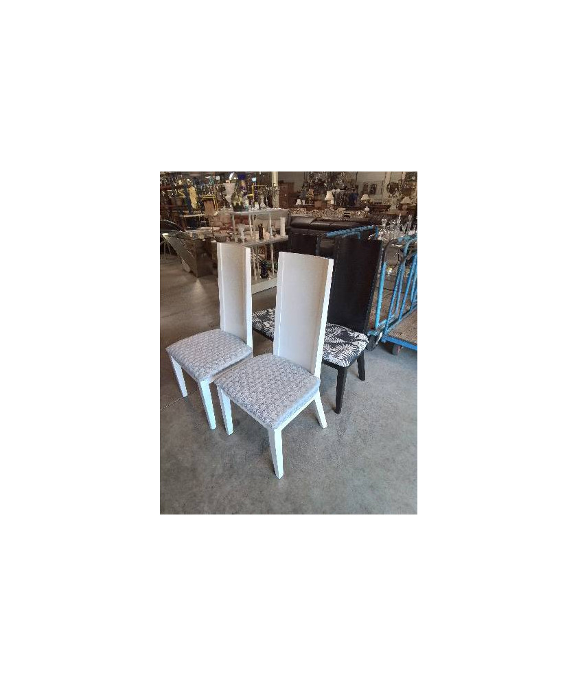 4 CHAISE BOIS BLANC ET NOIR HAUT DOSSIER ASSISE CAPITONNÉ FEUILLAGES BLANC ET TAUPE INTERIOR\'S