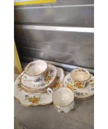 SERVICE A DESSERT + TETE A TETE PORCELAINE ANGLAISE 