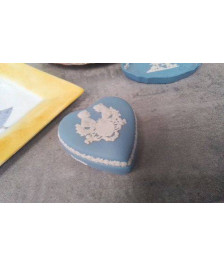 BOITE COEUR WEDGWOOD - ROYAL WEDDING 1986