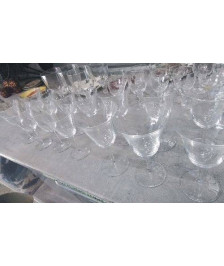 VERRE A PIED CRISTAL EVASE LE LOT
