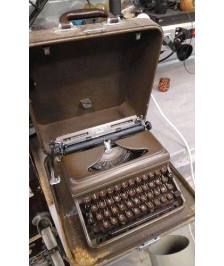 MACHINE A ECRIRE TRIUMPH DURABEL - EN L ÉTAT- 60/ 70S