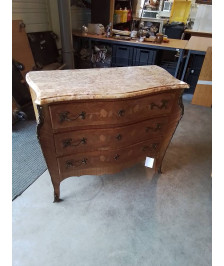 COMMODE BOIS DE ROSE MARQUETÉ 3 TIROIRS DESSUS MARBRE STYLE LOUIS XV