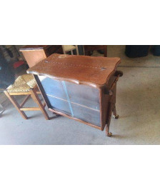 MEUBLE BAR VINTAGE/ ROULETTES - 1 TRAPPE