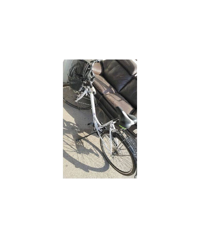 VELO ORBEA BLANC 26 POUCES EN LETAT ( PEDALE)