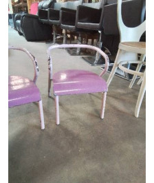 CHAISE D’ÉCOLIER BOIS ET MÉTAL ROSE ANNÉES 50