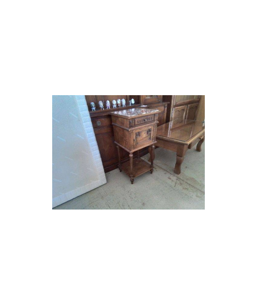 TABLE DE CHEVET LOUIS XIII