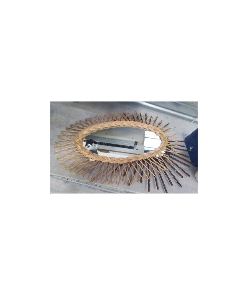 MIROIR OVALE ROTIN EN LETAT 