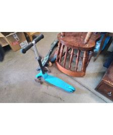 TROTTINETTE ENFANT BLEUE 