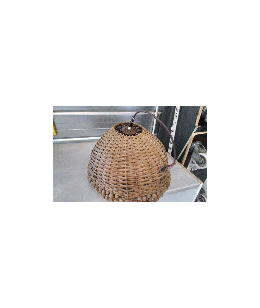 LUSTRE ROTIN 