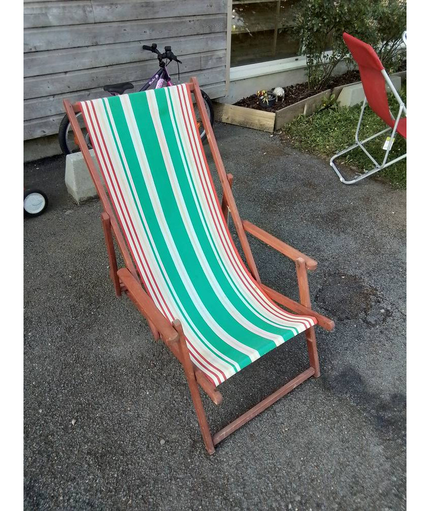 CHILIENNE BOIS ET TISSU VERT BLANC ET ROUGE 